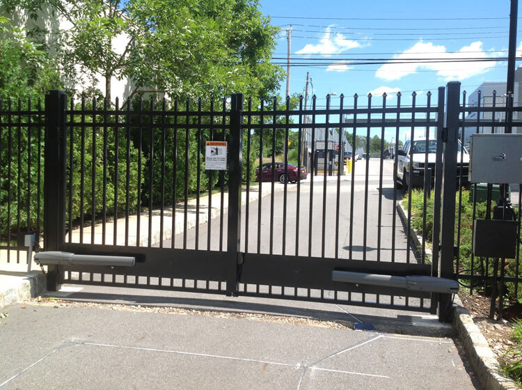 SWING-GATE-PARKING-LOT